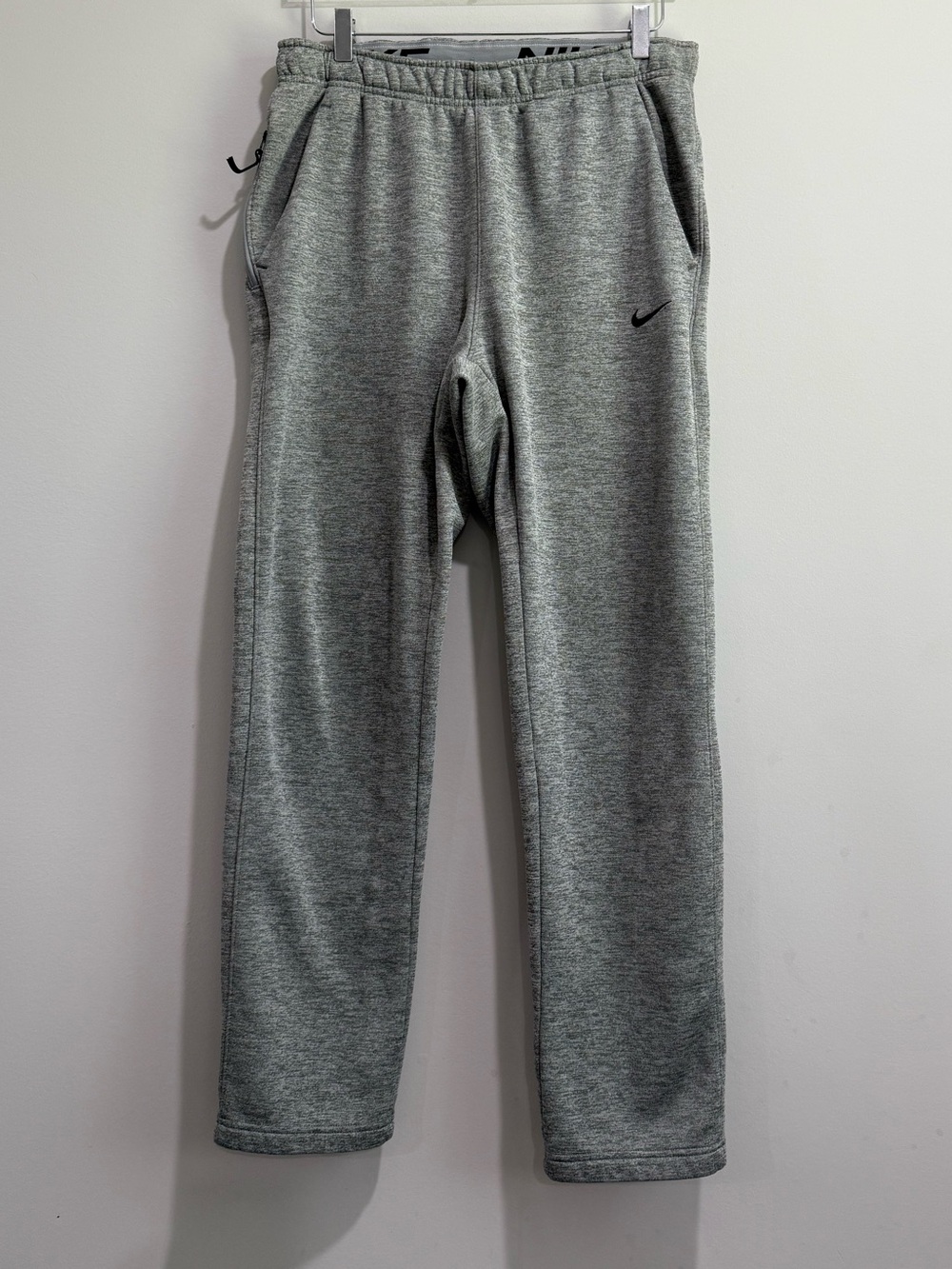 Nike Dri Therma Fit Sweatpants Pants  DQ4856-063 Size Medium M✨